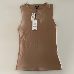 Body Contour Top
